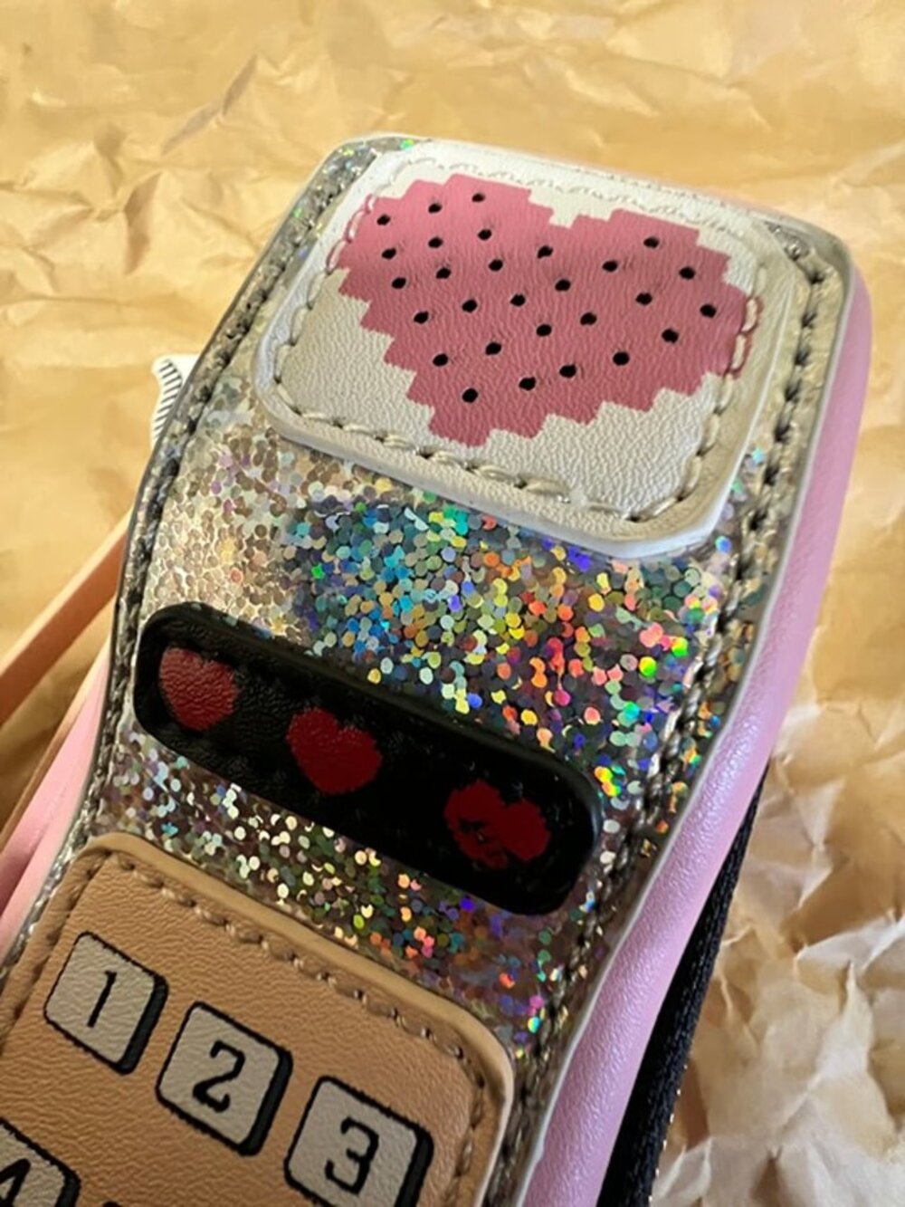 Betsey Johnson Call Me Iconic Pink Glitter Phone Wristlet Clutch - Picture 5 of 7